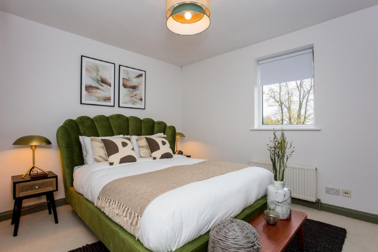 לונדון The Sparkford Gardens - Lovely 2Bdr With Balcony מראה חיצוני תמונה