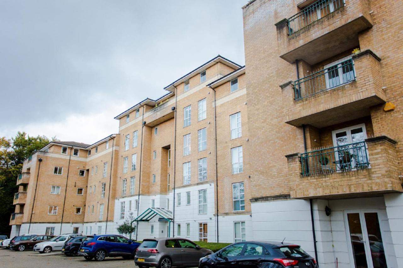 לונדון The Sparkford Gardens - Lovely 2Bdr With Balcony מראה חיצוני תמונה