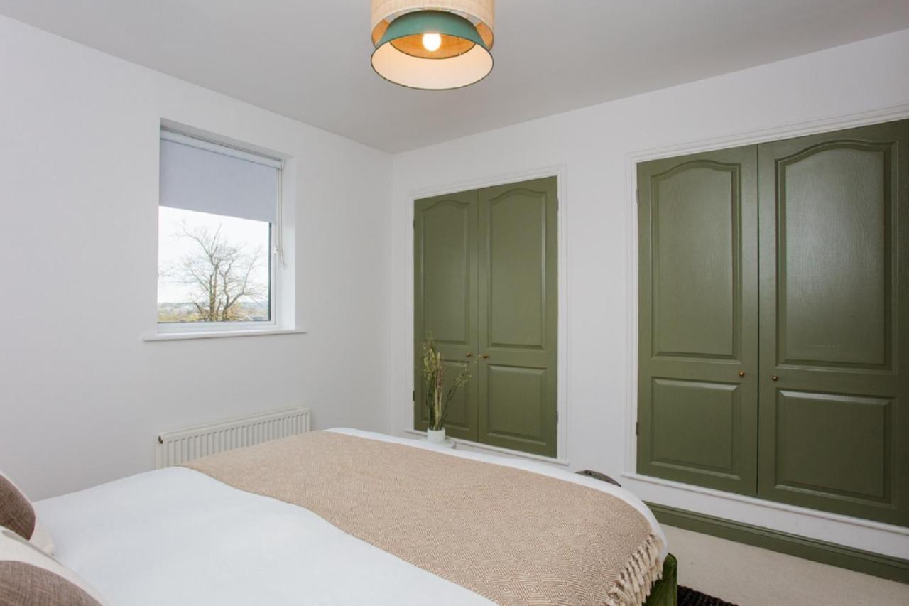 לונדון The Sparkford Gardens - Lovely 2Bdr With Balcony מראה חיצוני תמונה