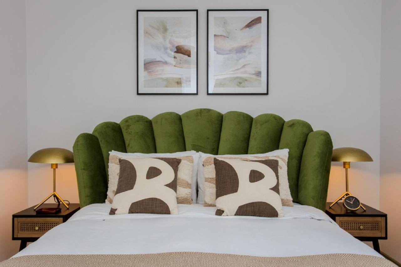 לונדון The Sparkford Gardens - Lovely 2Bdr With Balcony מראה חיצוני תמונה